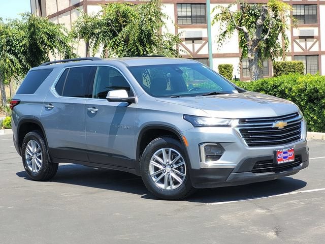 2023 Chevrolet Traverse — side profile view